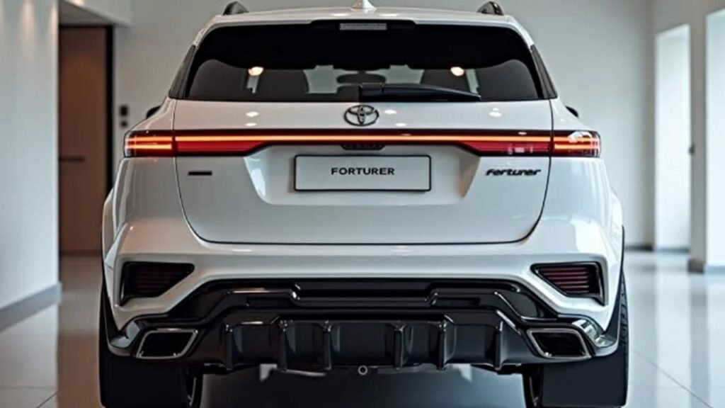 Toyota Fortuner 2025 Launched – 2.8L Turbo Diesel, 500Nm Torque, 7-Seater 4×4 SUV Starting at ₹3.05 Lakh!